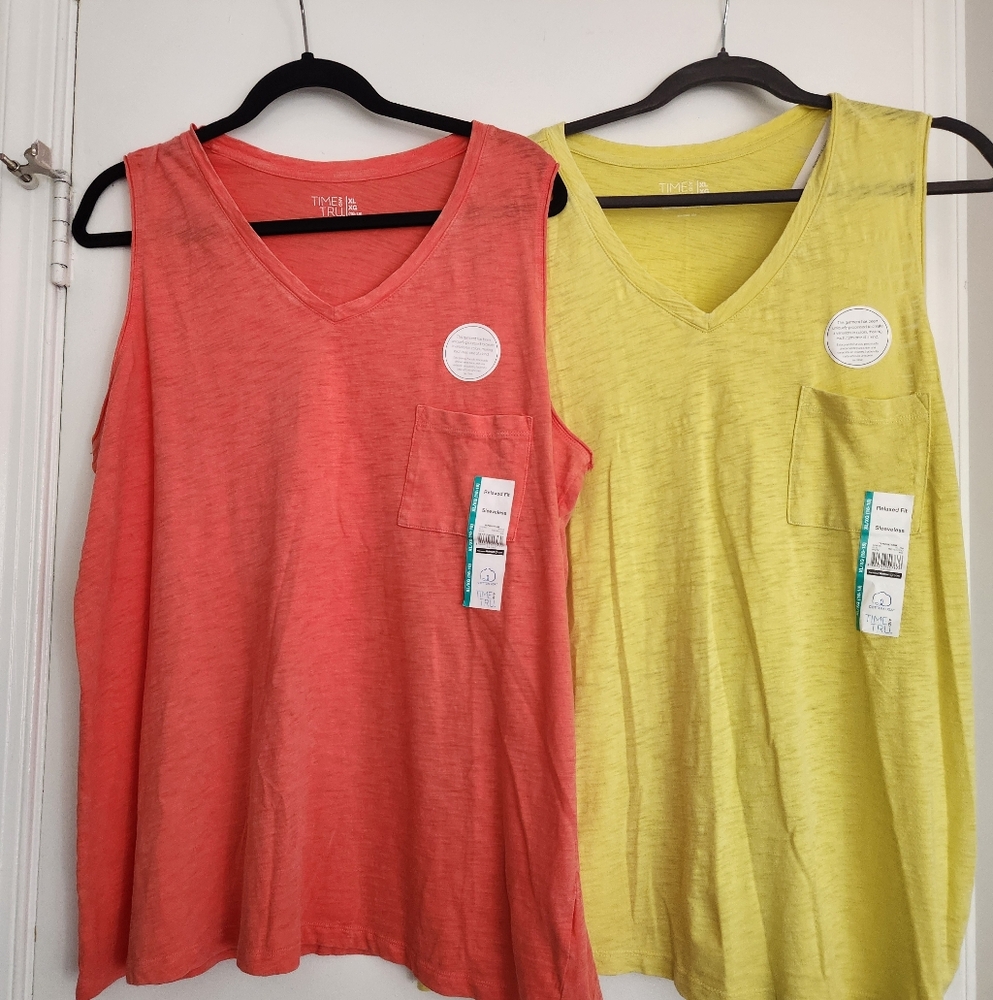 New Lot of 2 Coral and Yellow V-Neck Tank Tops Xlarge